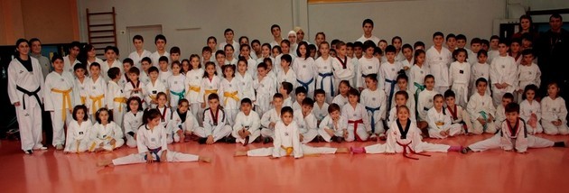 Taekwondo kuşak terfi zamanı