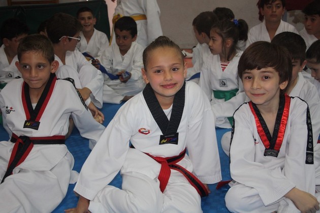 Sakaryalı Minik Taekwondocular terfi etti