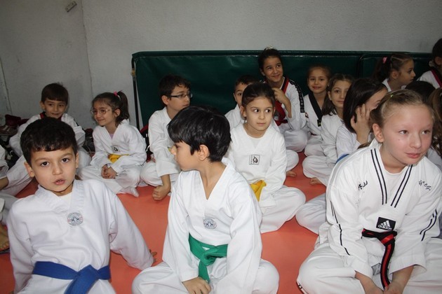 Taekwondo kuşak terfi zamanı