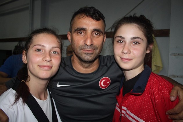 Sakaryalı Minik Taekwondocular terfi etti