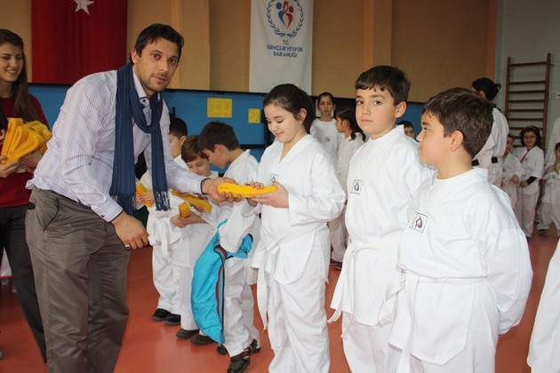 Taekwondo kuşak terfi zamanı