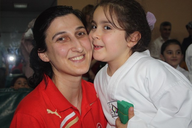 Sakaryalı Minik Taekwondocular terfi etti