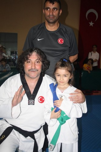 Sakaryalı Minik Taekwondocular terfi etti