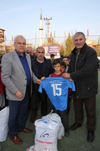 Minikler Futbol Turnuvası start aldı