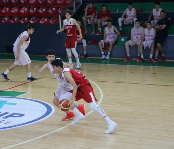Türkiye-Bulgaristan: 100-81 (U15)