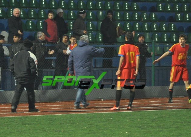Kırkpınarspor-Karasuspor maçında olaylar çıktı