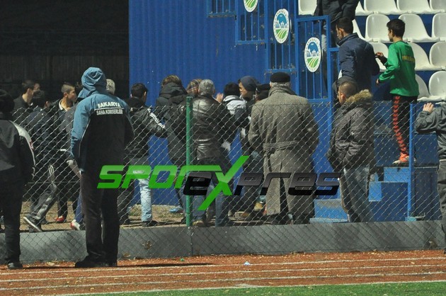 Kırkpınarspor-Karasuspor maçında olaylar çıktı