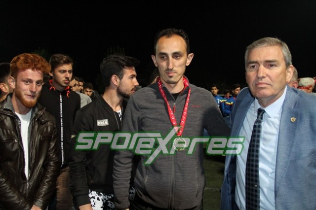U19 Play-off kupa töreni yapıldı