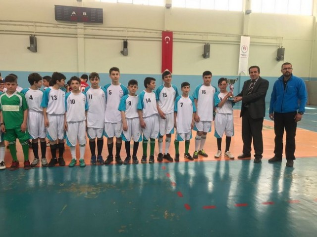 Karasu'da Hentbolun Yıldızları belli oldu