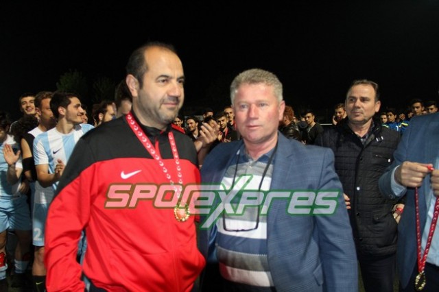 U19 Play-off kupa töreni yapıldı
