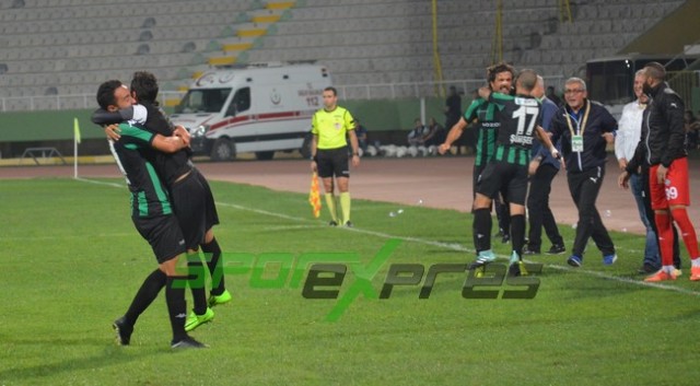 Şanlıurfaspor - Sakaryaspor: 2-2