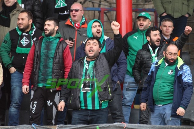 Uşakspor-Sakaryaspor maçı fotoğrafları