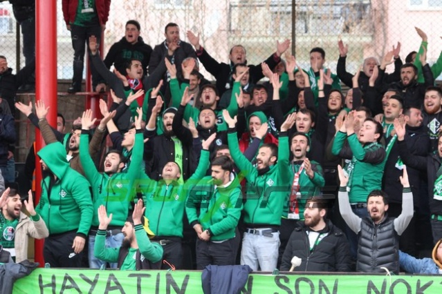 Uşakspor-Sakaryaspor maçı fotoğrafları