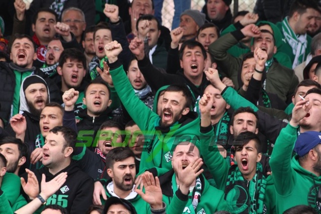 Uşakspor-Sakaryaspor maçı fotoğrafları