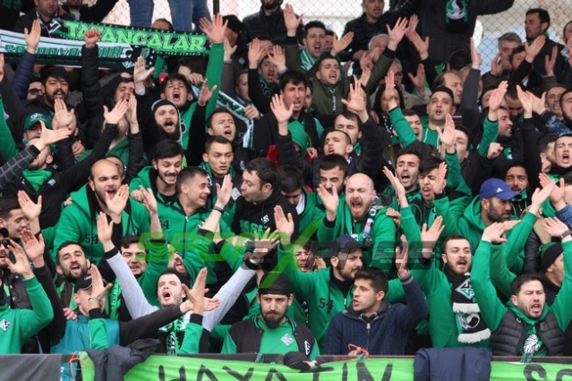 Uşakspor-Sakaryaspor maçı fotoğrafları