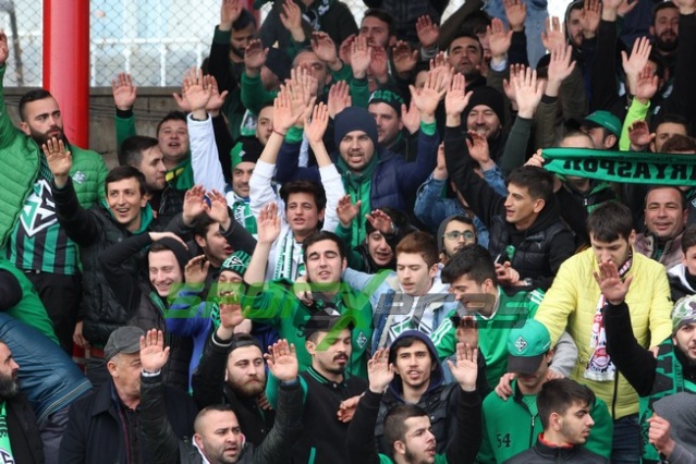 Uşakspor-Sakaryaspor maçı fotoğrafları
