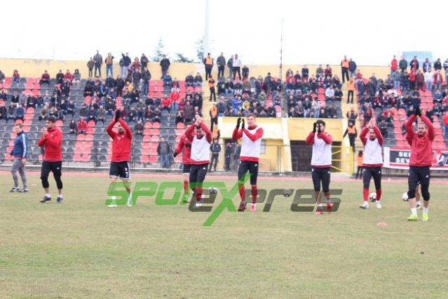 Uşakspor-Sakaryaspor maçı fotoğrafları