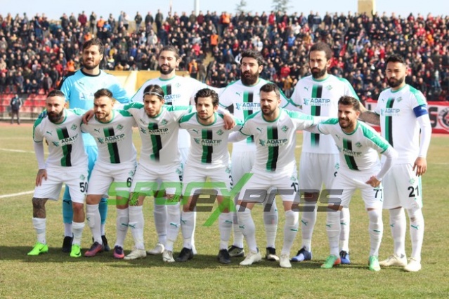 Uşakspor-Sakaryaspor maçı fotoğrafları