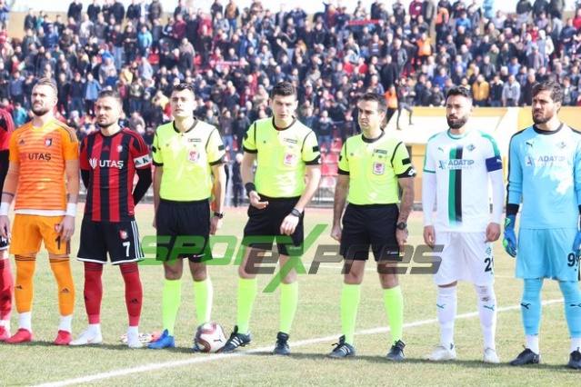 Uşakspor-Sakaryaspor maçı fotoğrafları
