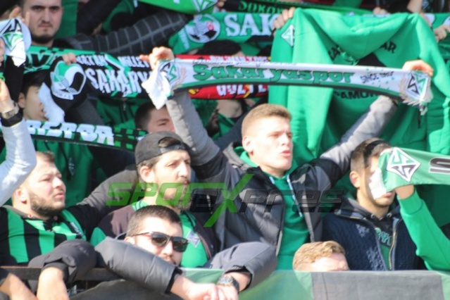 Uşakspor-Sakaryaspor maçı fotoğrafları
