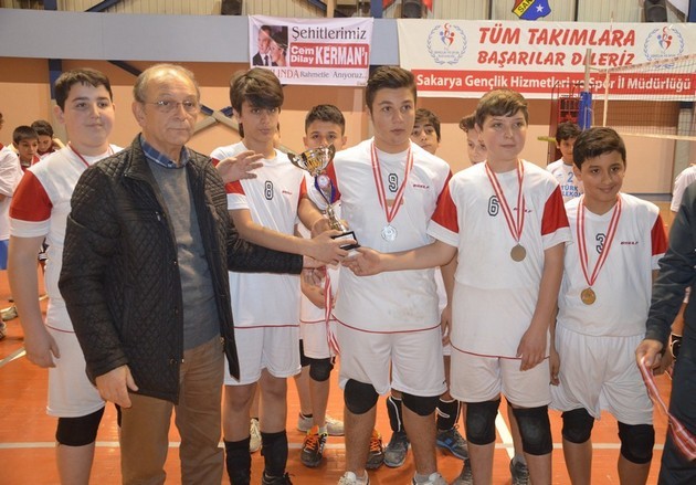 Voleybolda  Şampiyon Sabiha