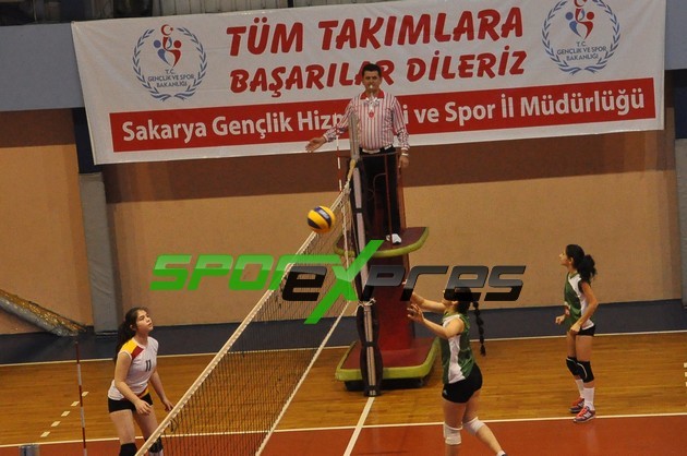 H.Mahmutbey Ortaokulu: 2 – Atatürk Ortaokulu : 1