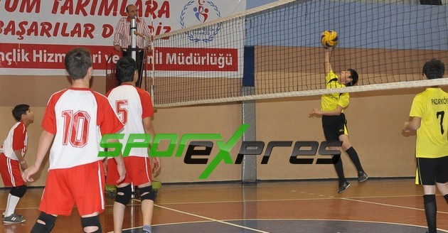 Akyazı Pazarköy : 2 – Akarca TFK: 0