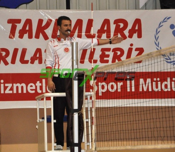 Genç kızlar Voleybol ligi devam ediyor