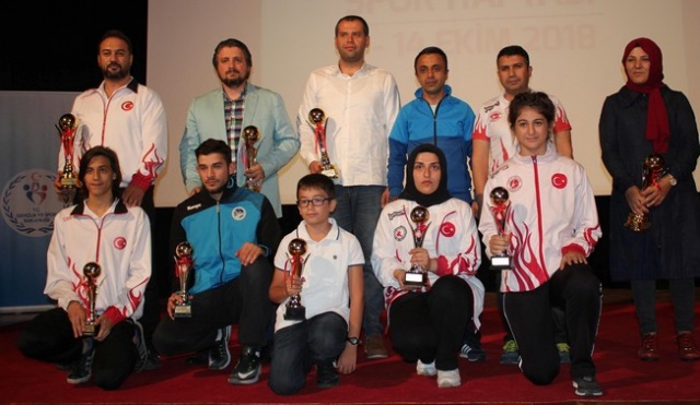 Sakarya Yılın Enleri Ödül Töreni Yapıldı