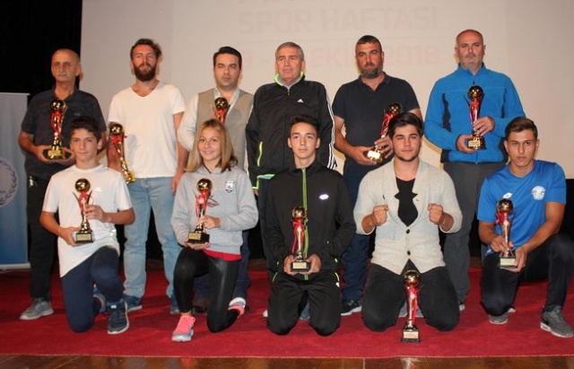 Sakarya Yılın Enleri Ödül Töreni Yapıldı