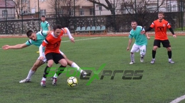 Karasu Yalıspor-Alaağaçspor. 4-2