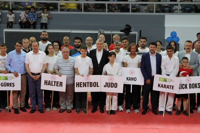 Yaz spor okulları açılışı yapıldı