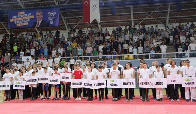 Yaz spor okulları açılışı yapıldı