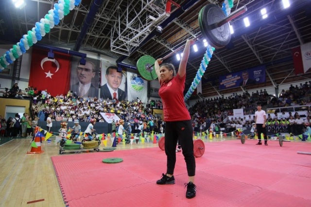 Yaz spor okulları açılışı yapıldı