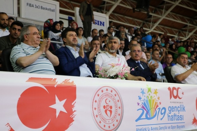 Yaz spor okulları açılışı yapıldı