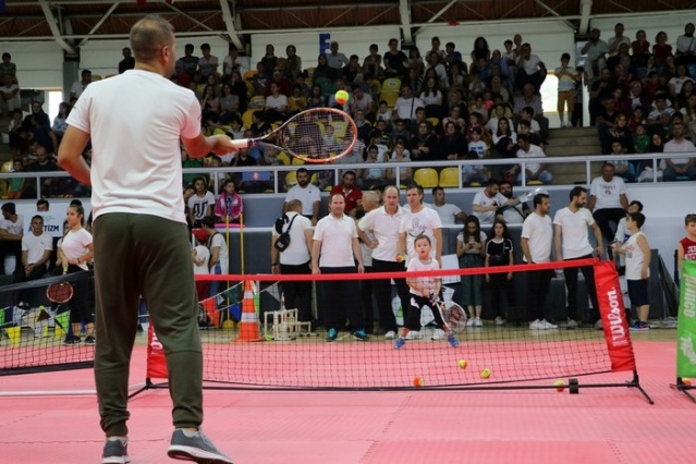 Yaz spor okulları açılışı yapıldı