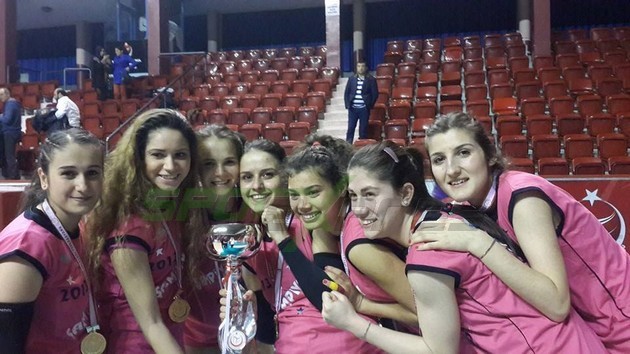 Yeni Hendek Bayan Voleybol takımı 2.Lige yükseldi