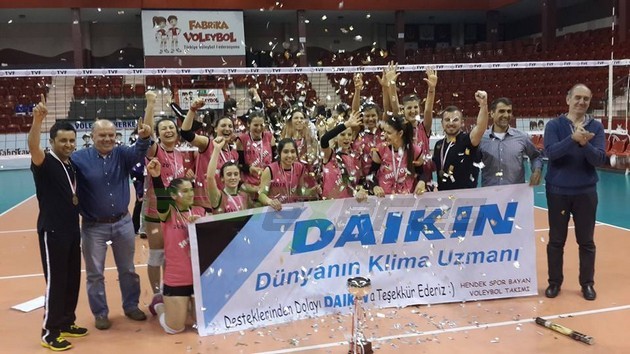 Yeni Hendek Bayan Voleybol takımı 2.Lige yükseldi