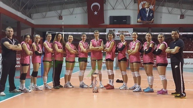 Yeni Hendek Bayan Voleybol takımı 2.Lige yükseldi