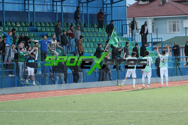 Yeşiller Gençlikspor – Meşelispor: 6-1