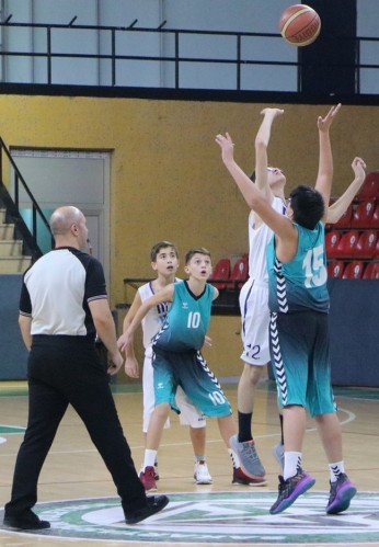 Yıldız Erkekler Basketbolda Şampiyon Şahin