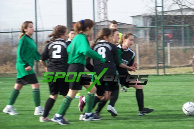 Yıldız Kızlar Futbol Ligi başladı