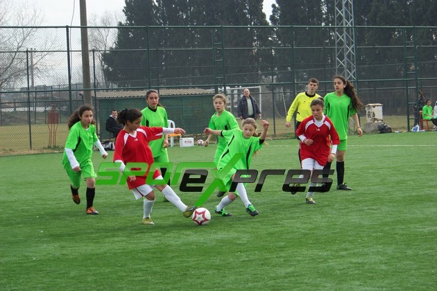 Yıldız Kızlar Futbol Ligi başladı