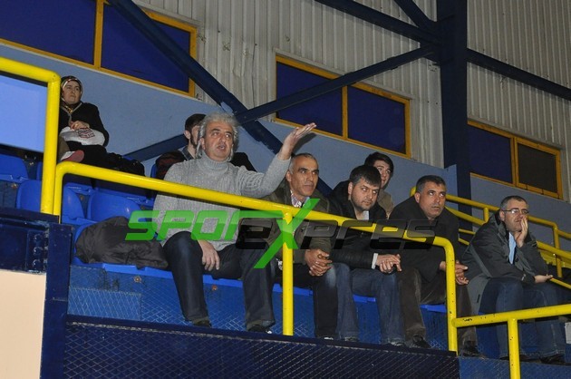 Genç kızlar voleybolda kupa Yeni Hendekspor'un