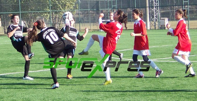 Sakarya Cengiz Topel ikide iki yaptı : 2-1