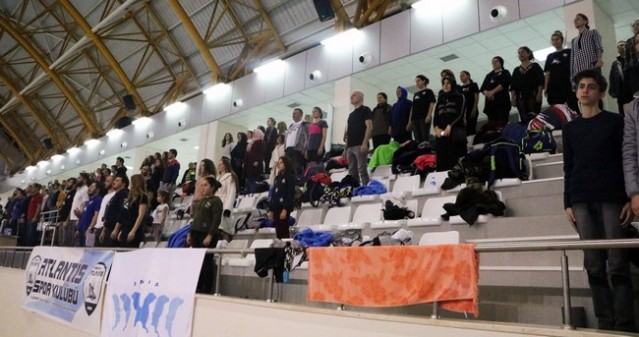 Yüzme Sakarya İl Birinciliği yarışları sonaerdi