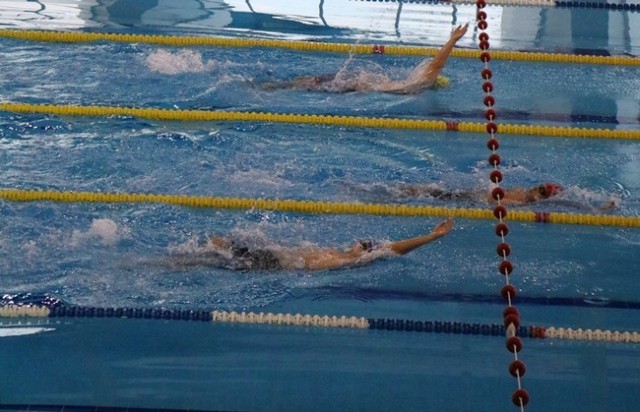 Okullu Sporcular Yüzdü