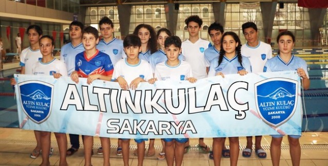 Yüzme Sakarya İl Birinciliği yarışları sonaerdi