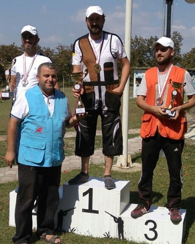 Avcılar'da Zafer Kupası sahibini buldu