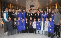 Şampiyon Arifiye U14 kupasını aldı